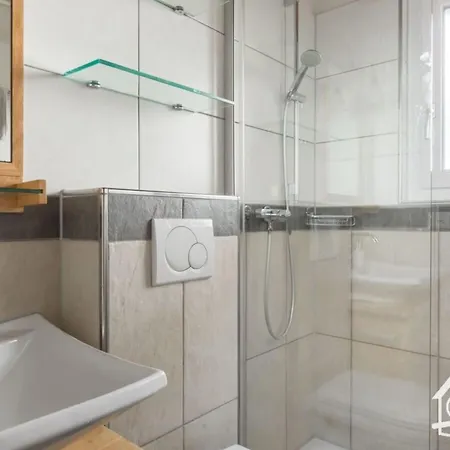 Holiday Chalet Meise *
